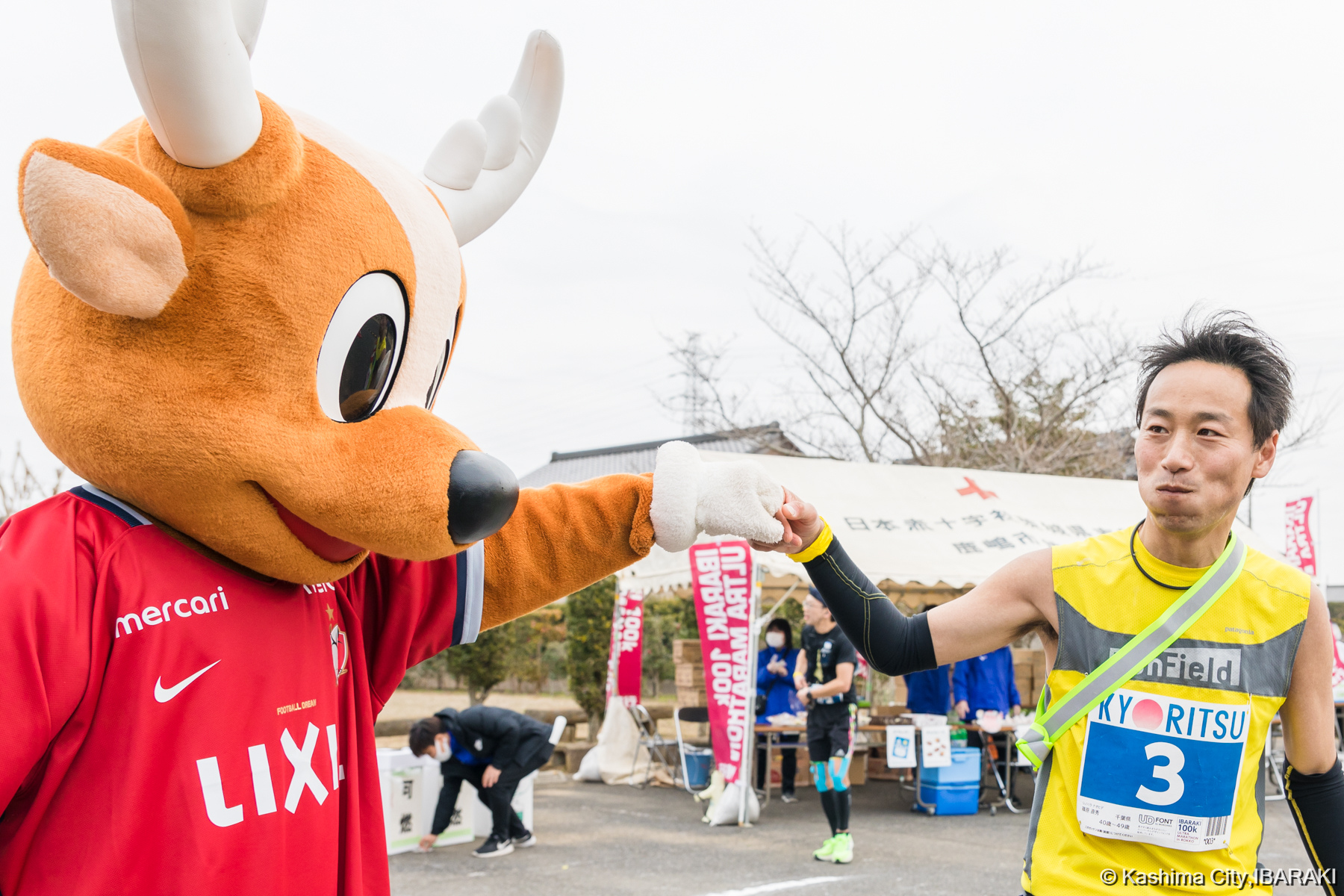 応援に駆けつけた「しかお」