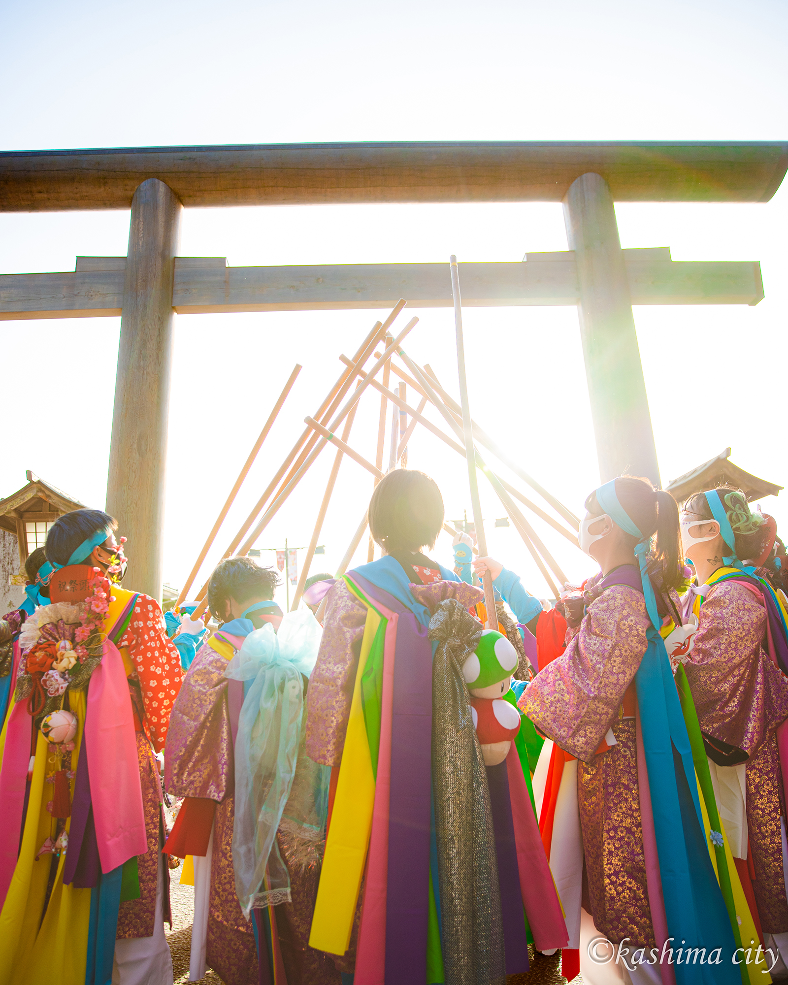 大鳥居前での祭頭祭