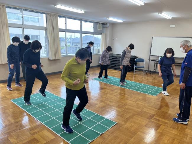 スクエアステップ