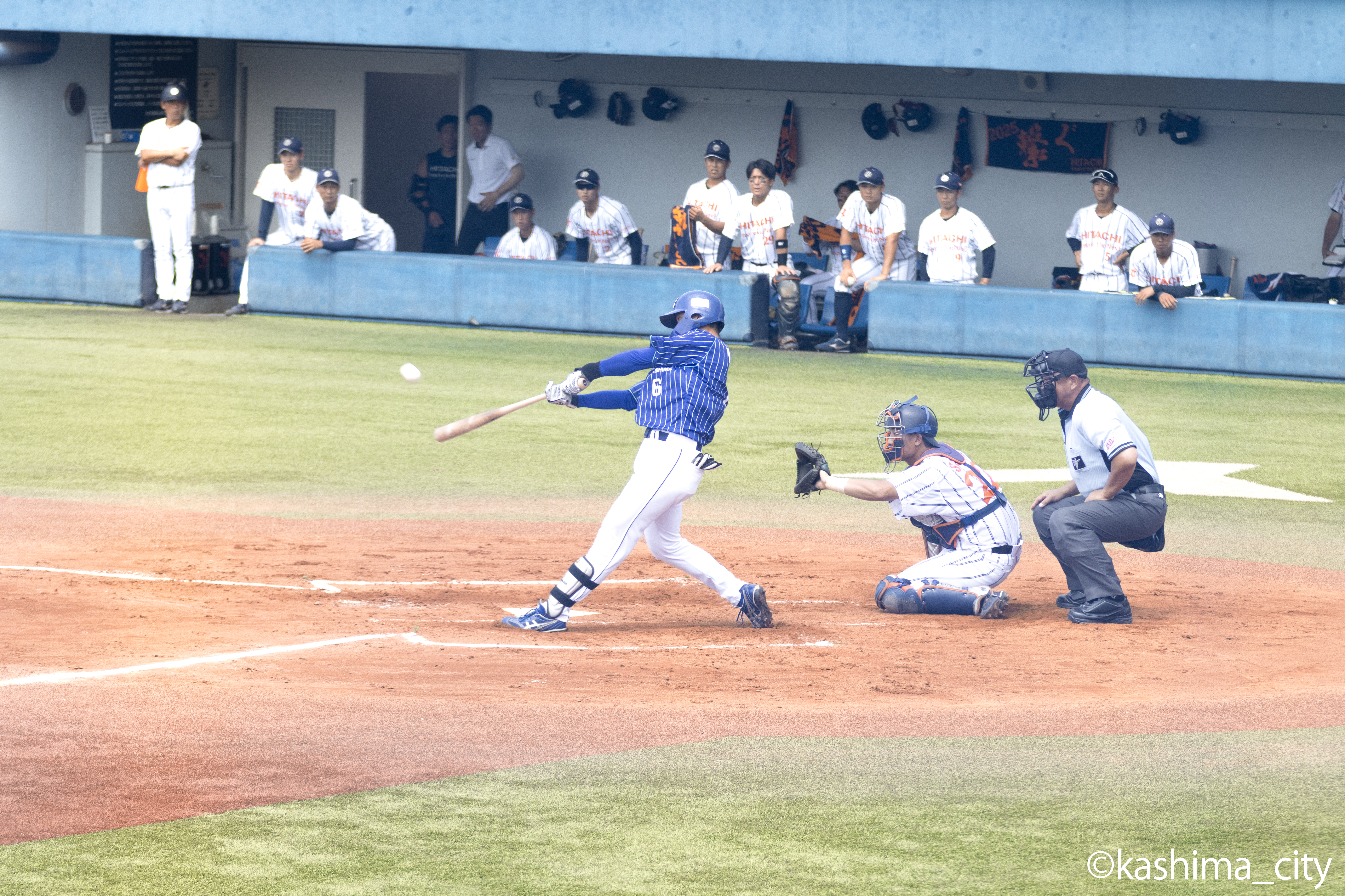3回先制のホームランを打つ樫村選手