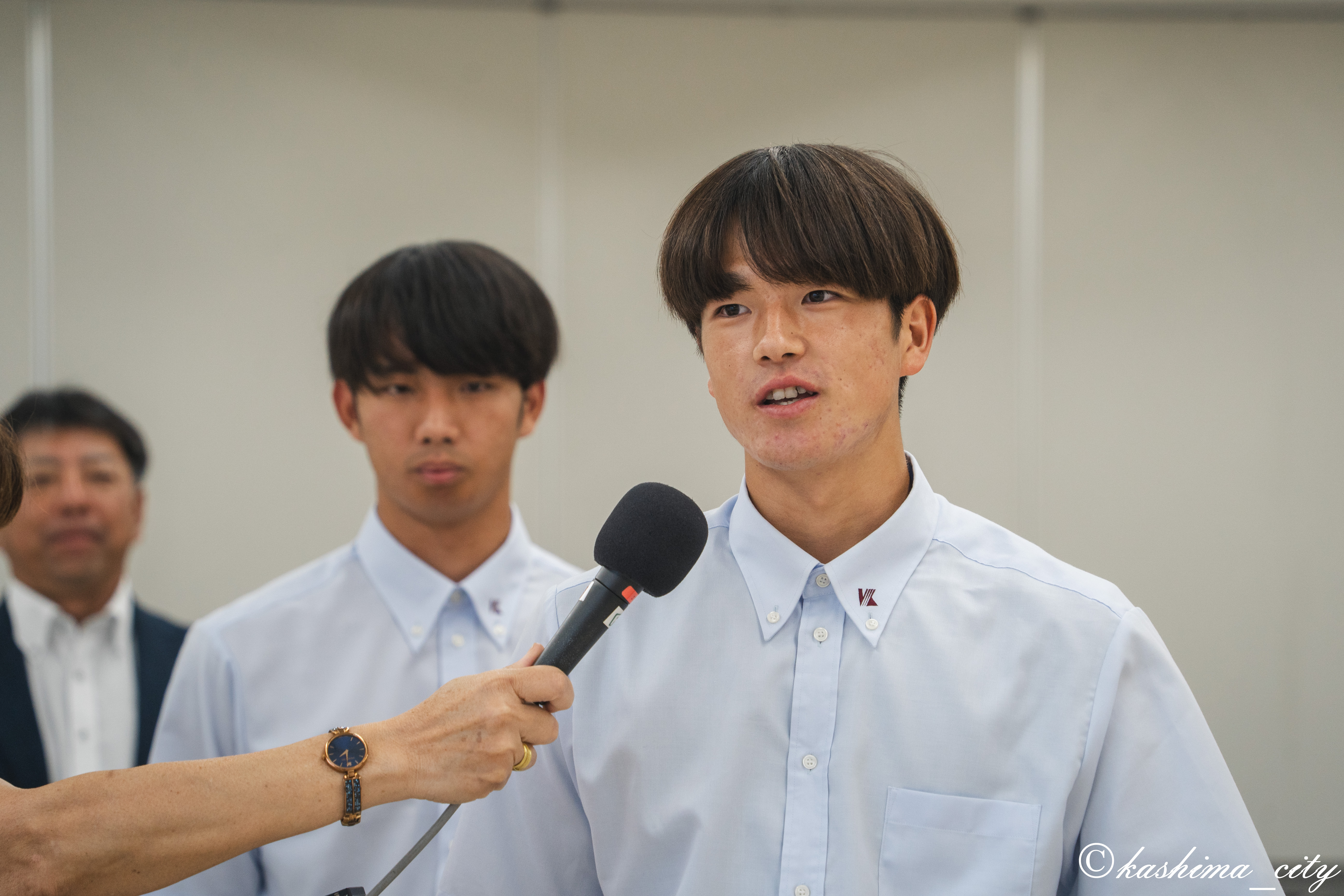 意気込みを語る男子サッカー部の選手