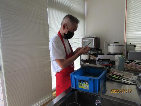 包丁研ぎの様子