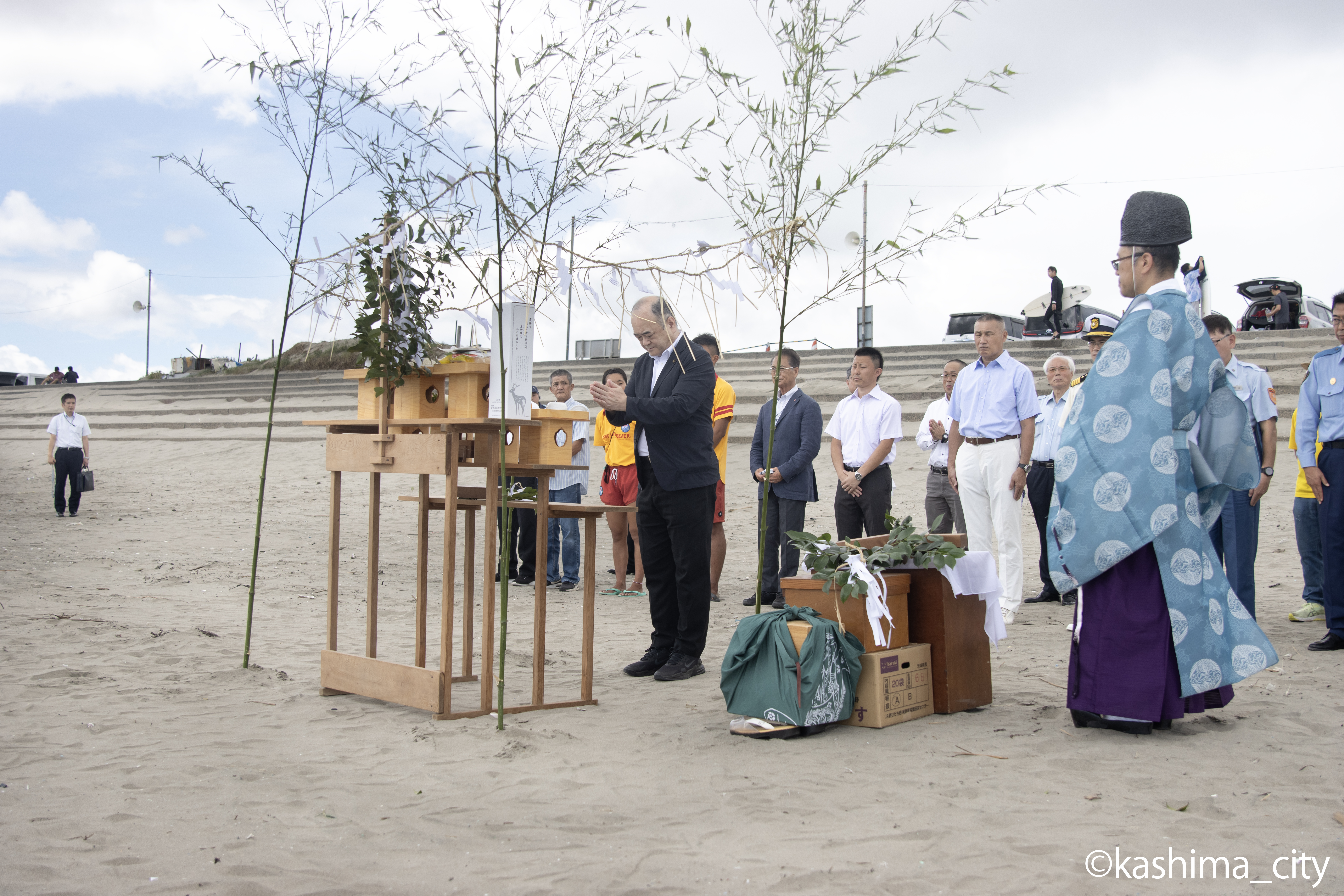 安全祈願する鹿嶋市田口市長