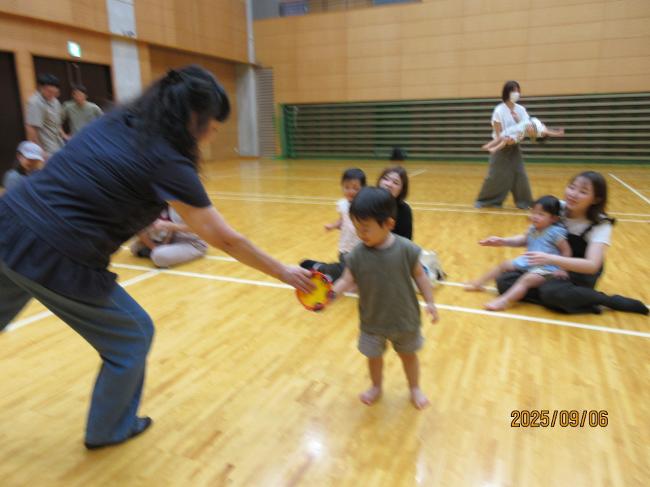 ポケット広場(リトミック)