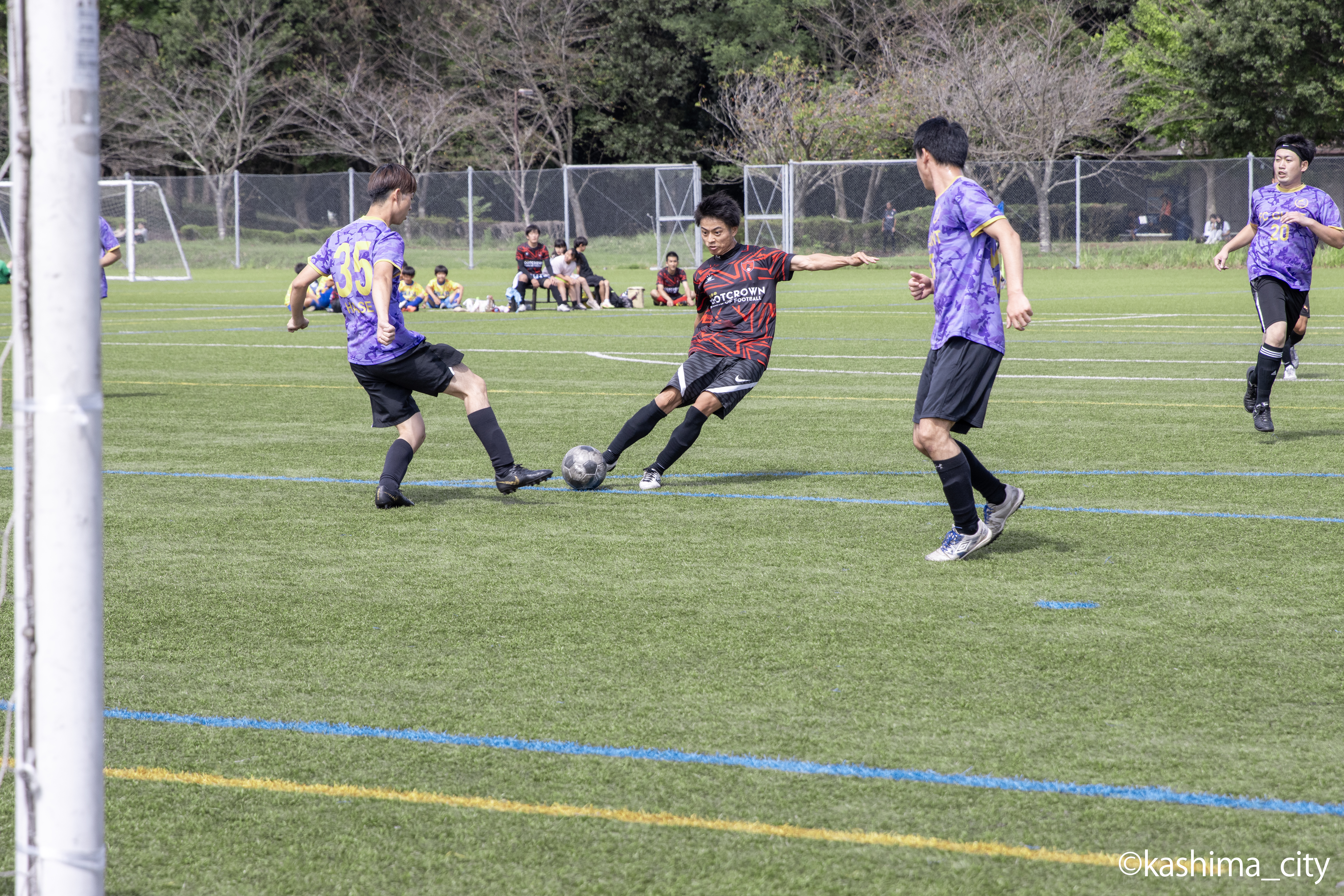 エンジョイの部予選でシュートを打つ様子