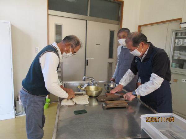 包丁研ぎの様子