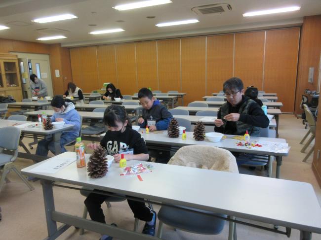 マカロニリース作り