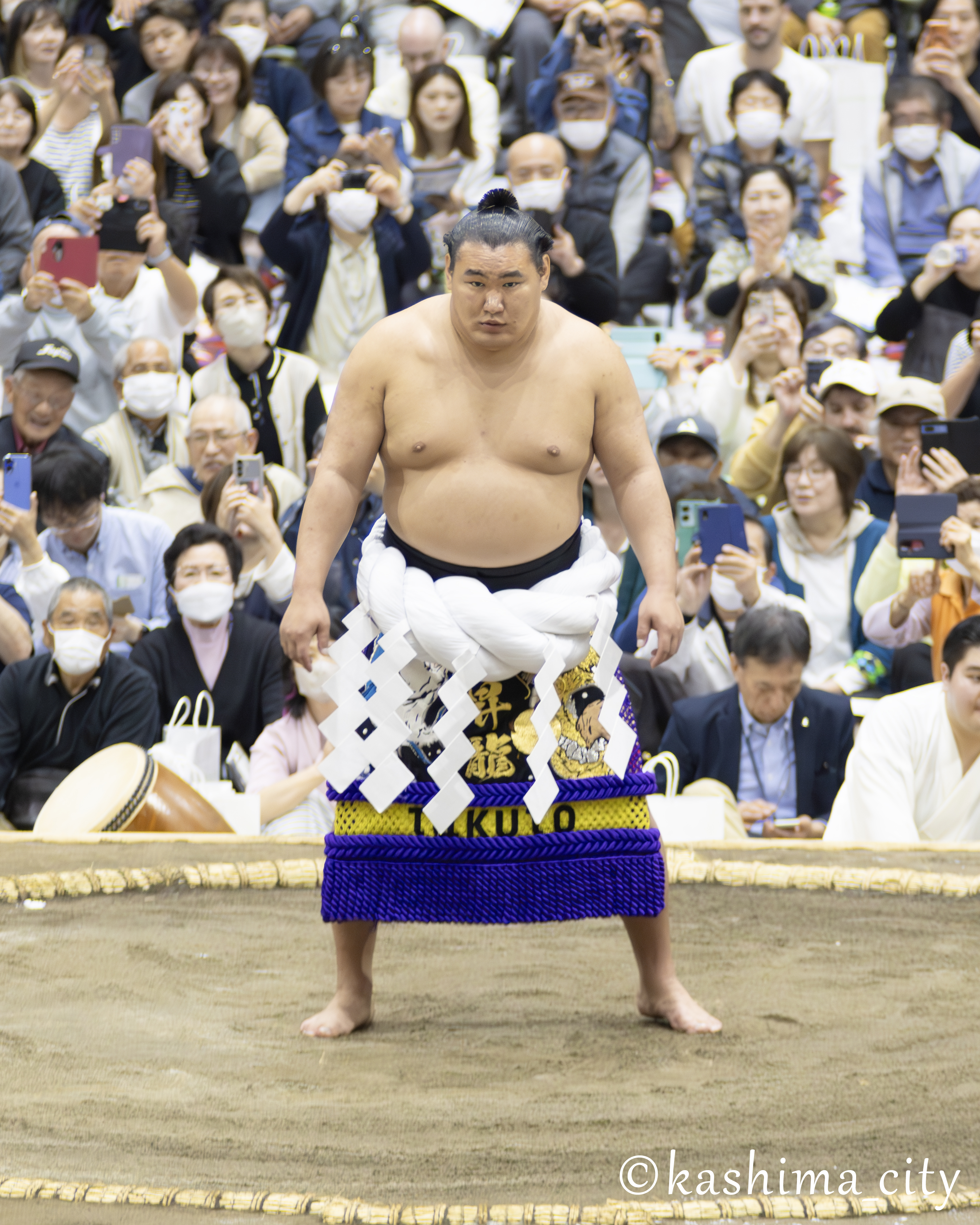 豊昇竜　綱締２