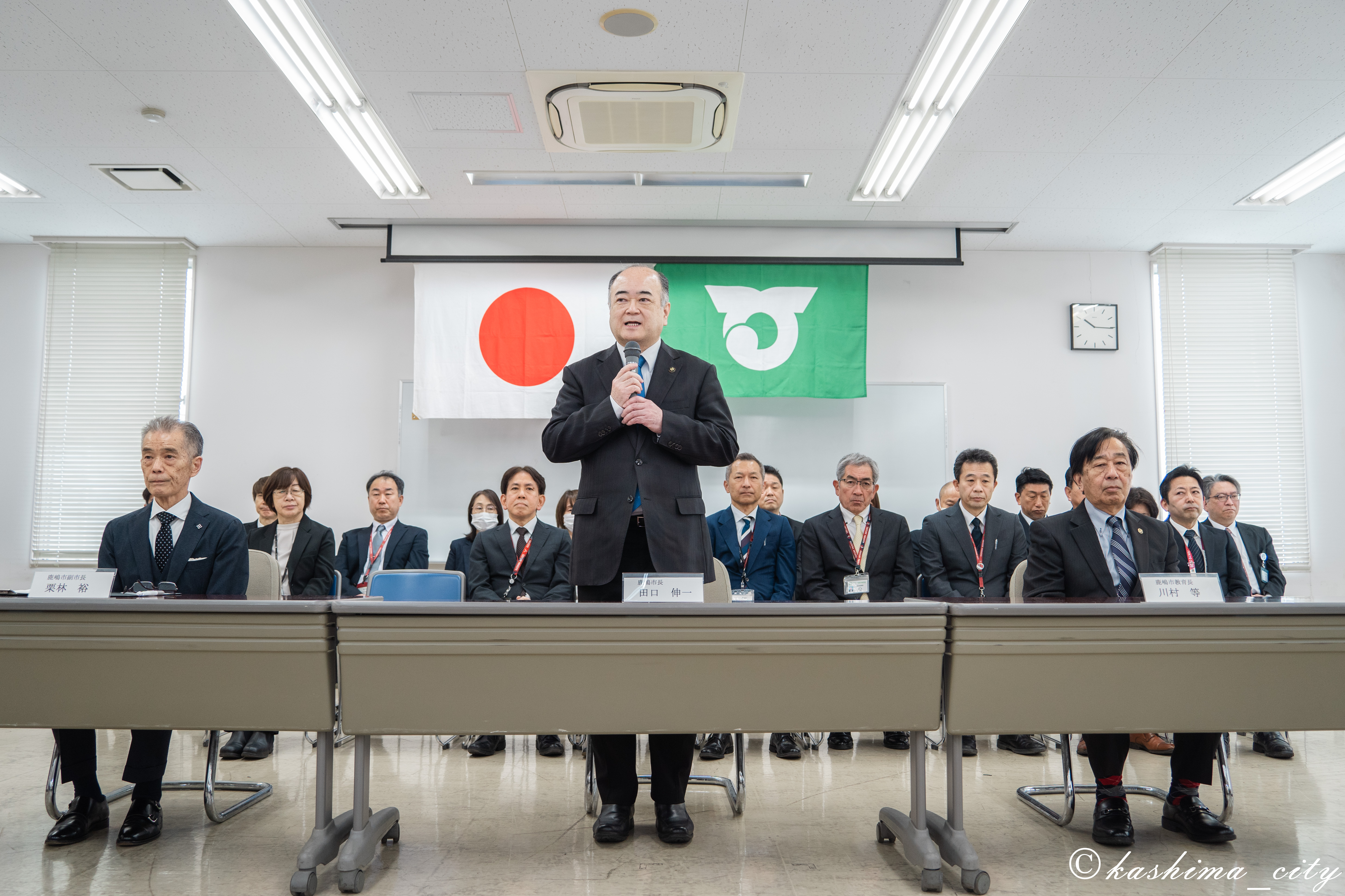 あいさつをする田口市長