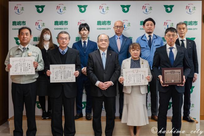 献血団体及び献血推進団体として表彰伝達式に参加した皆さんの集合写真